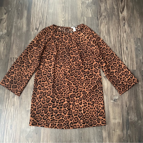 H&M New Animal Print Flare Sleeve Shift Dress - Picture 3 of 16